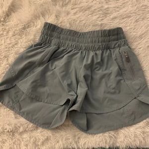 Lululemon hotty hot shorts